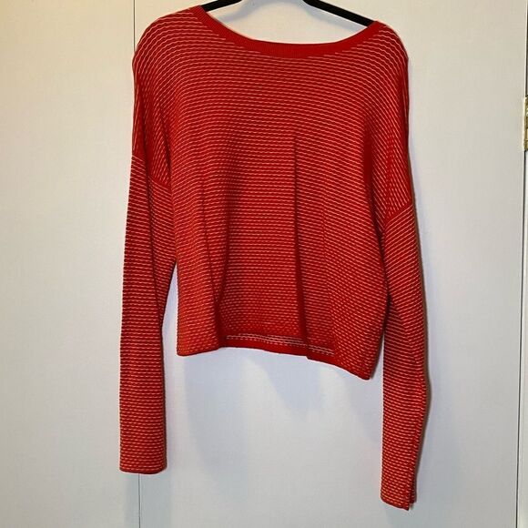 THEORY Long Sleeve Cropped Sweater Red Women’s Size Large - Picture 1 of 5
